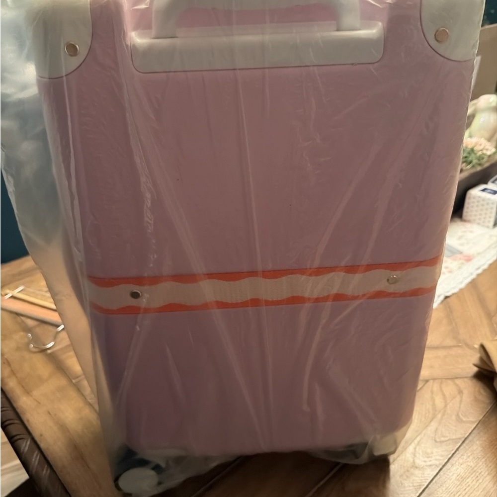 Roller Rabbit target Pink carry on